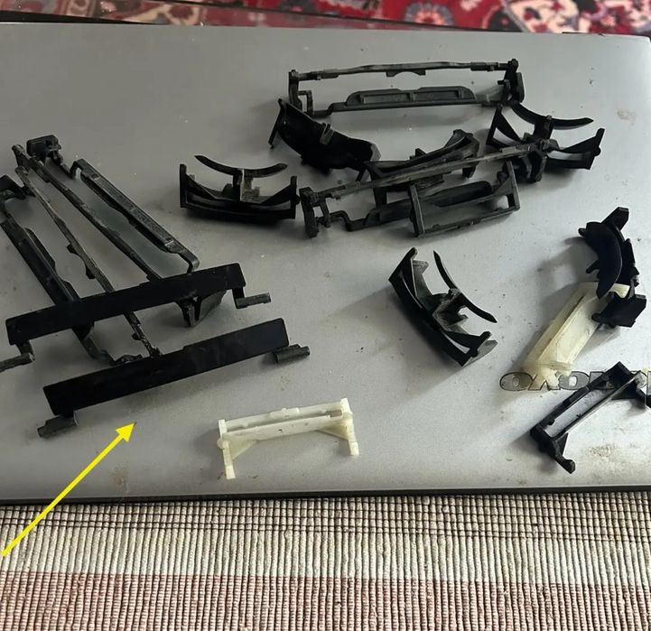 W204 щипки и капачета за лайсни