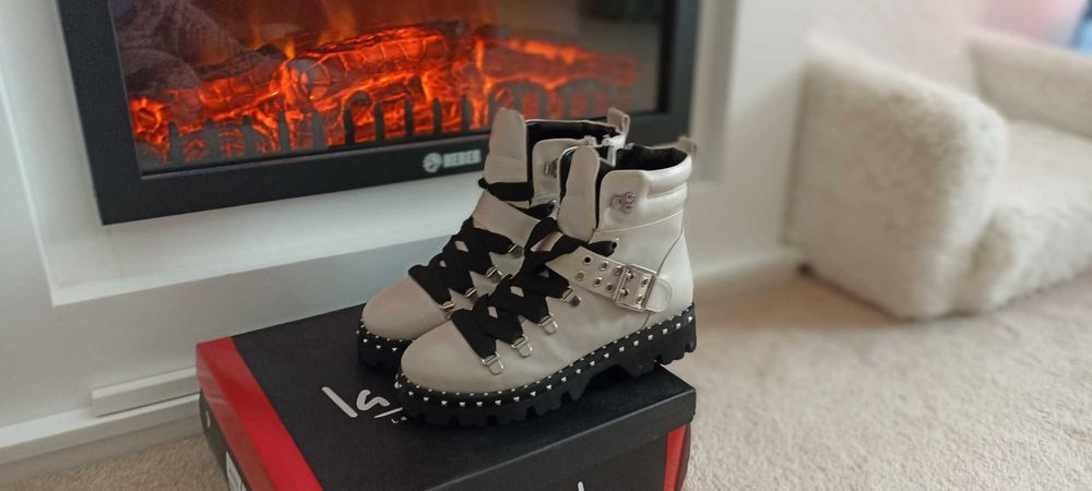 Ghete dama "La Strada "mărimea 37