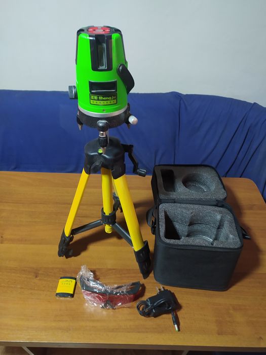 Продам новый лазерный нивелир