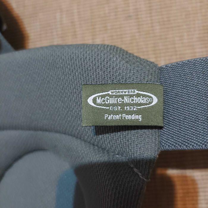 Set genunchiere/cotiere McGuire-Nicholas originale US Army