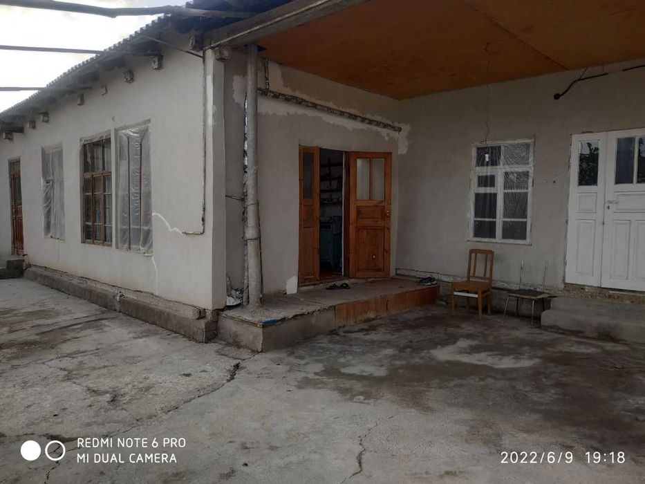 Бухоро вилояти, Галаосие шахрида  уй-ховли сотилади. 6-хона , 5 сотих