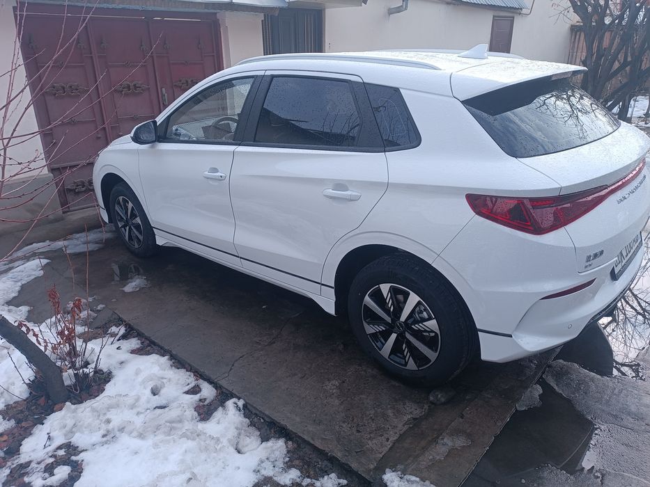 Byd e2 luxury kraska toza xolati ideal 15600 probeg