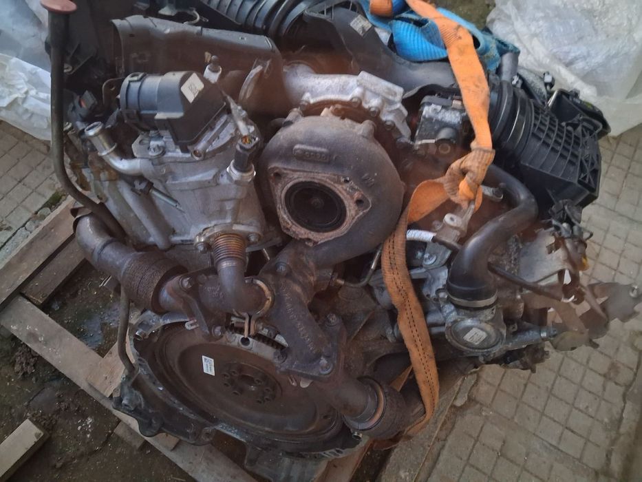 Двигател от Е350 265 кс