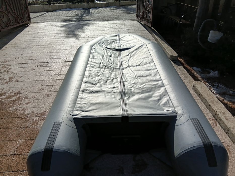 Продам маторную лодку