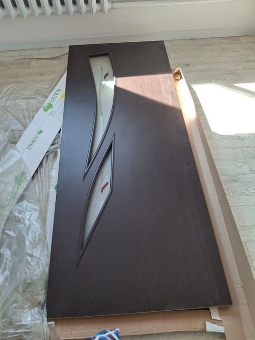 Продам межкомнатную дверь