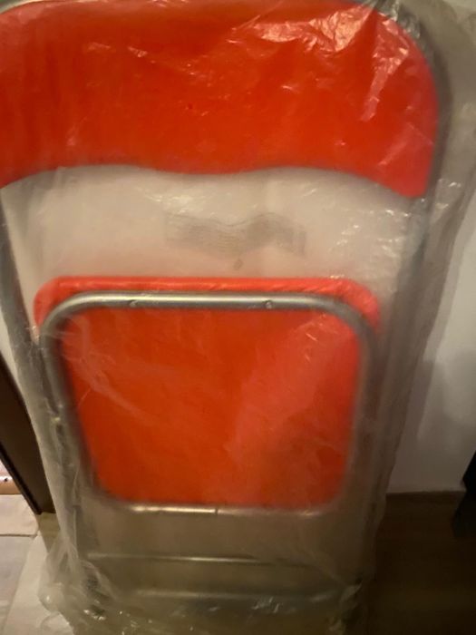 Vand masa 12 persoane extensibila si 6 scaune noi