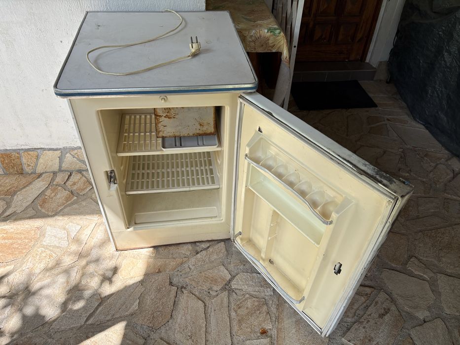 Хладилник ретро Мраз-амонячен производство 60те