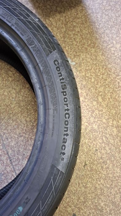 2бр летни гуми Continental 234 45 18
