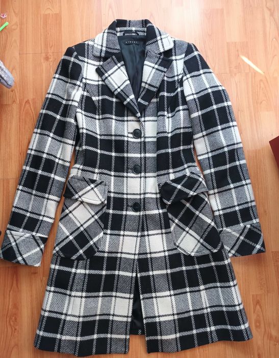 Дамско вълнено палто Sisley, размер 42 (итал.), отговаря на 36-38 (S)