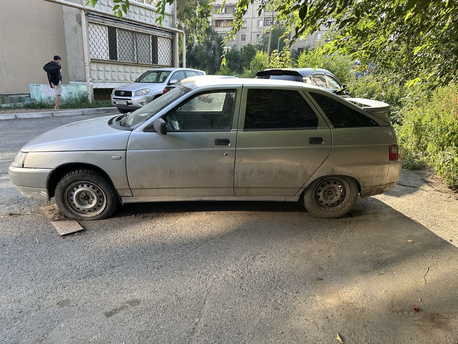 Продам машину ваз 2112
