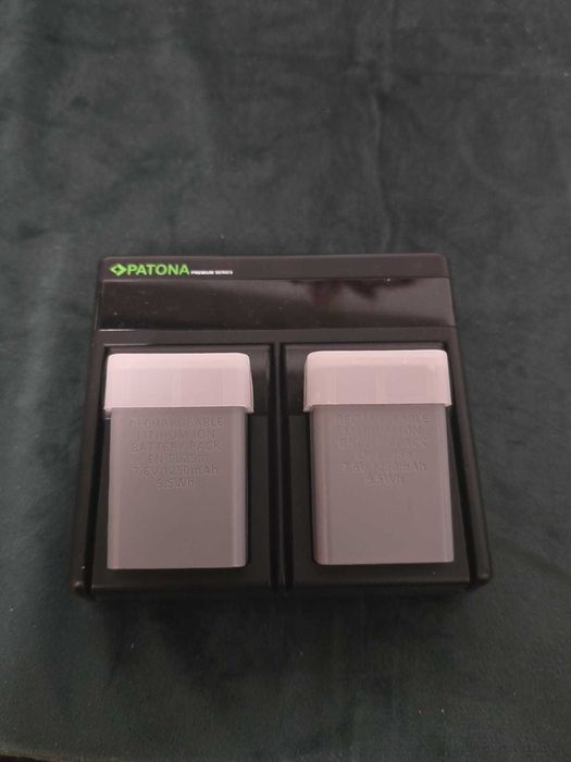 Nikon Z50II cu mai multe accesorii pentru ea