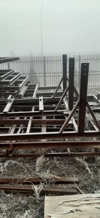 Продам металл швеллер 12мм