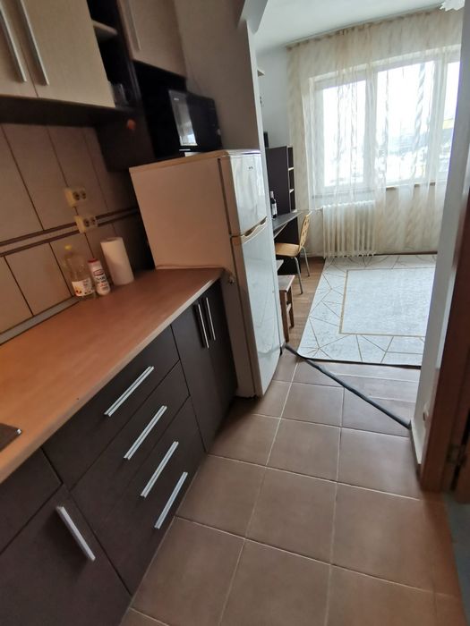 Garsoniera de închiriat