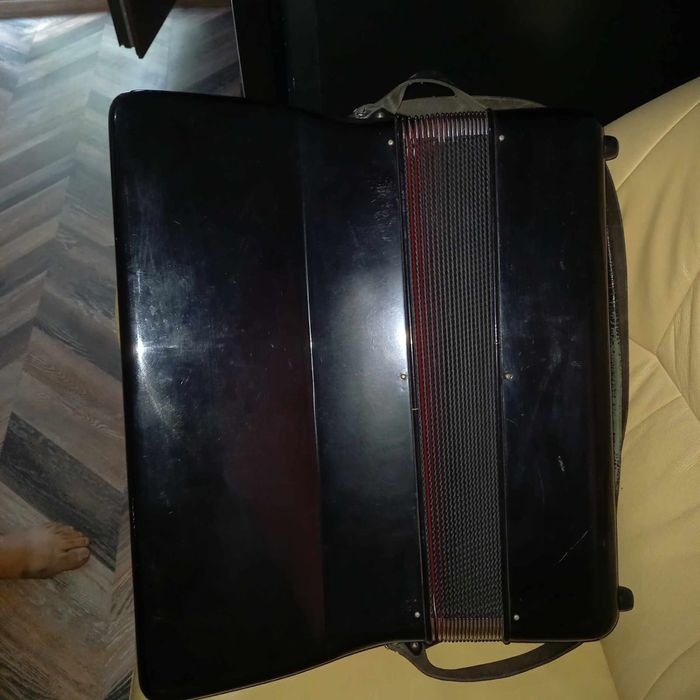 Vănd acordion marrinucci italian