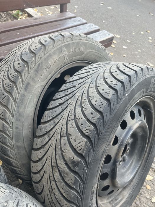 Продаю шины 205/60/R16