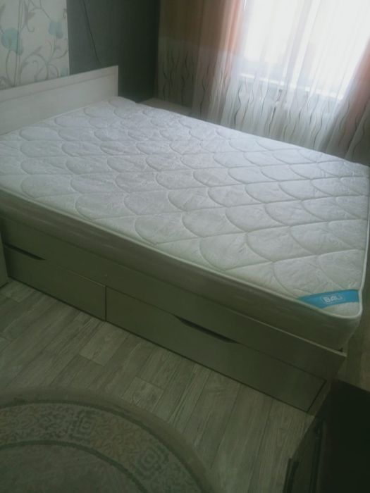 Кровать двуспальная