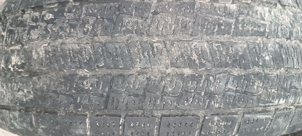 Продам шины зимние