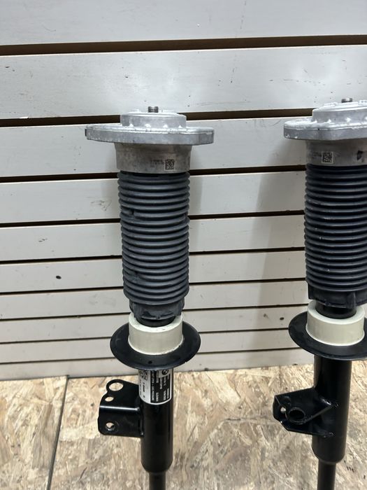 Amortizor bmw G30 G31 flansa/ amortizoare stanga / dreapta