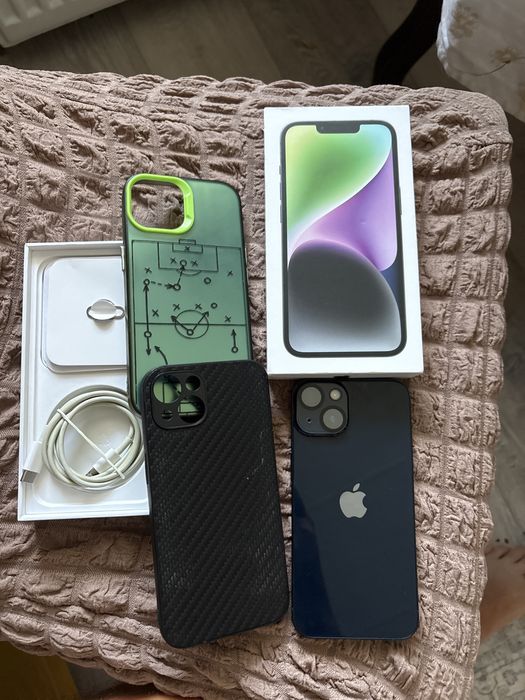 Продавам Iphone 14 Midnight 128 GB