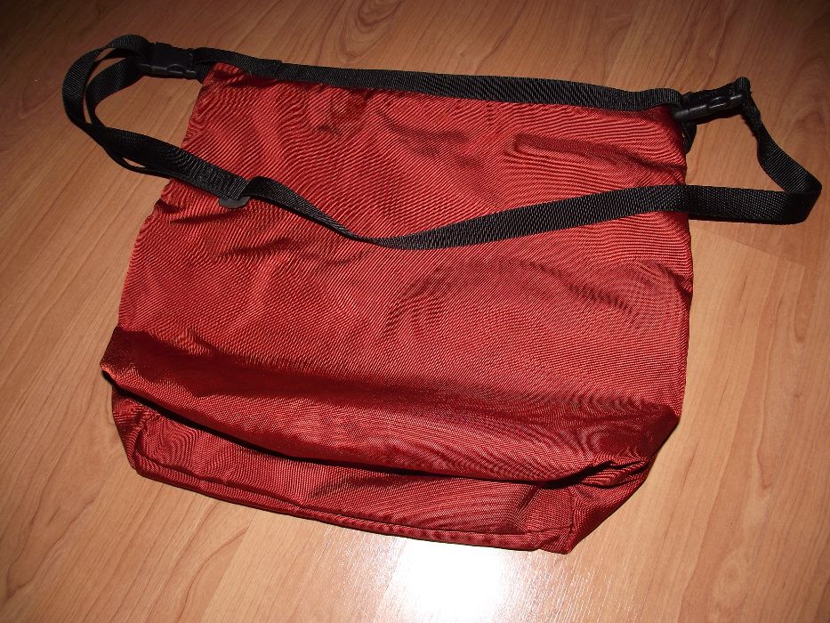 Geanta de dama Mandarina Duck , colectia 66 , originala