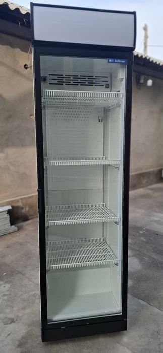 Витринный холодильник