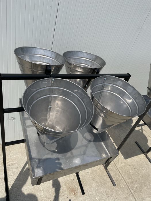 Deplumator pasari si conuri sacrificare