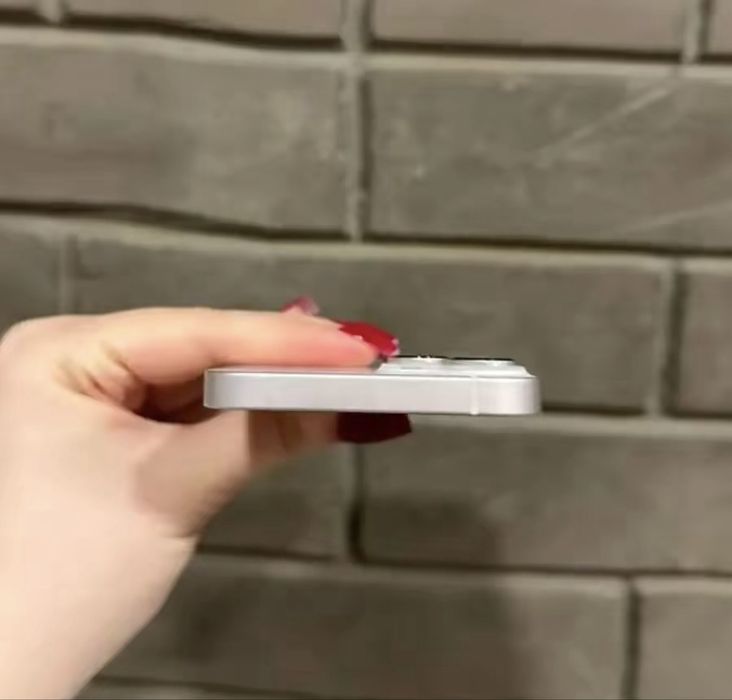 iPhone 14,емкость:80,128гб