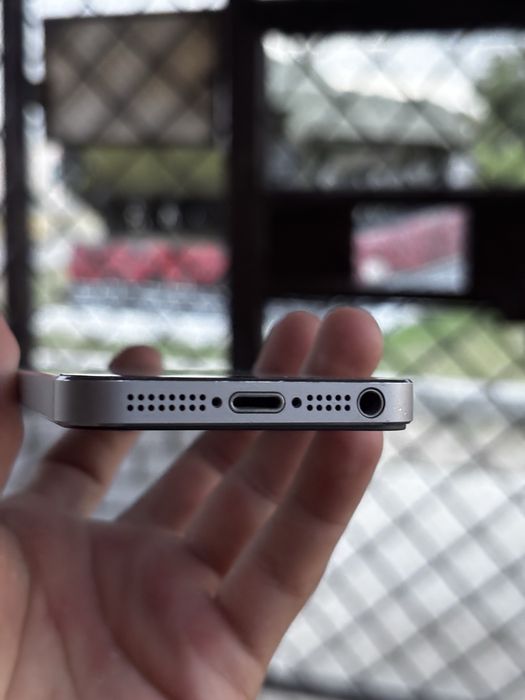 Iphone 5 s.