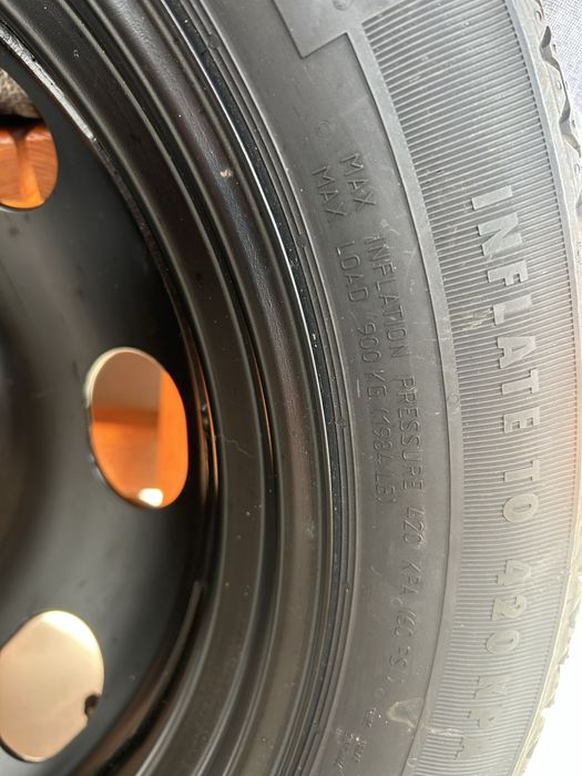 Резевни гуми,патерици: –Форд 125/70/16  -Peugeot,Пежо 3008 -135/80/18