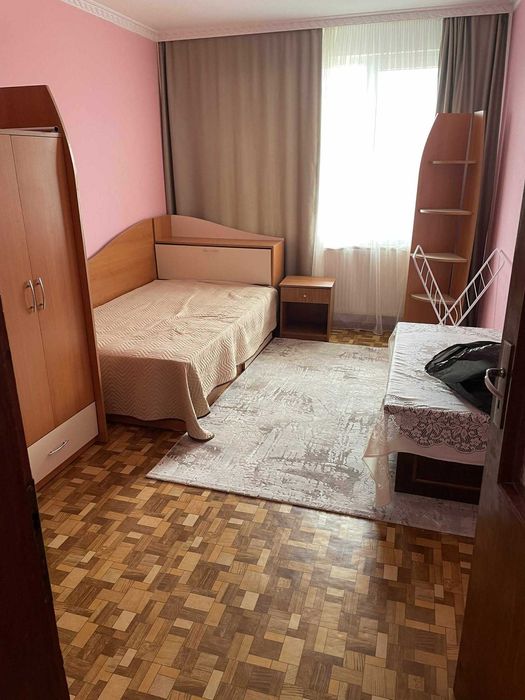 Дава се под наем Тристаен апартамент в Айтос - 70 кв.м за 255 € - Снимка #4