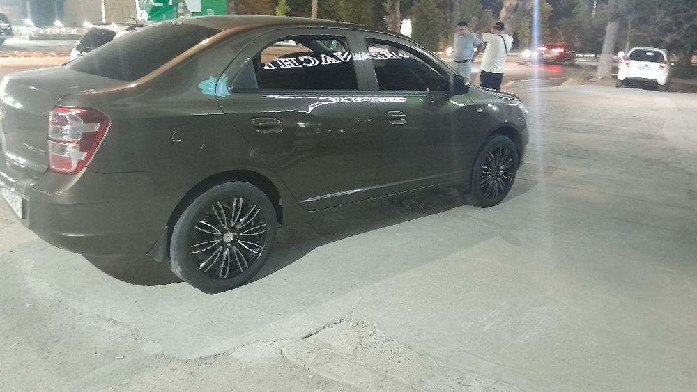 Kubilt moshinasi sotiladi