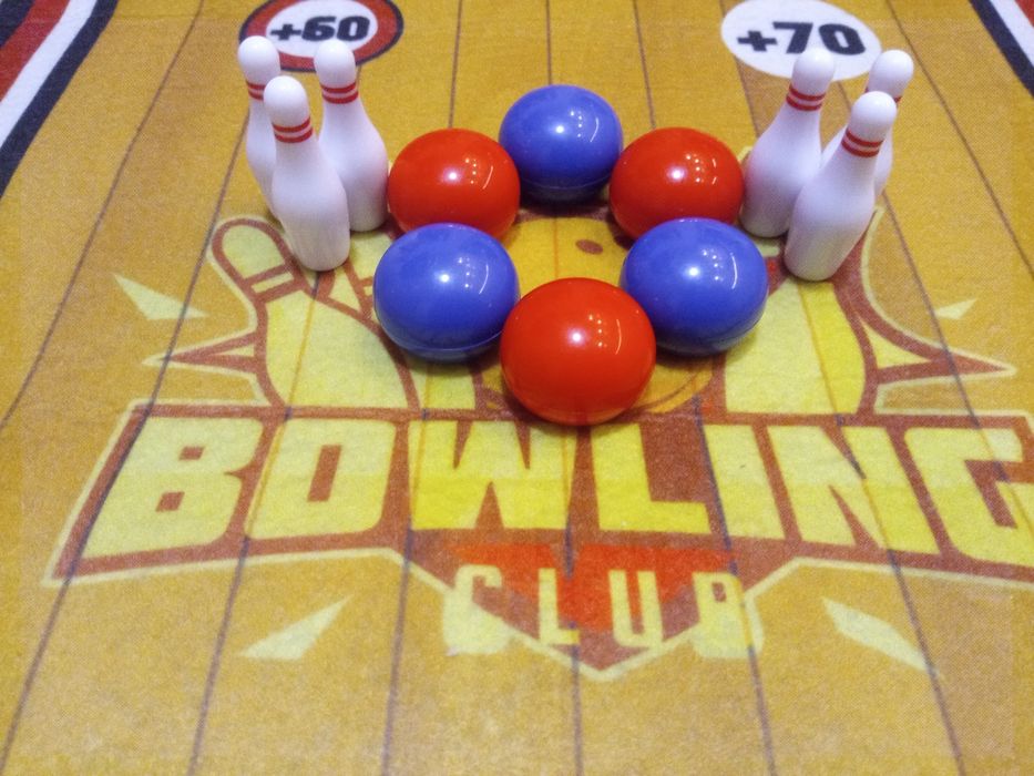 Домашен боулинг детска игра