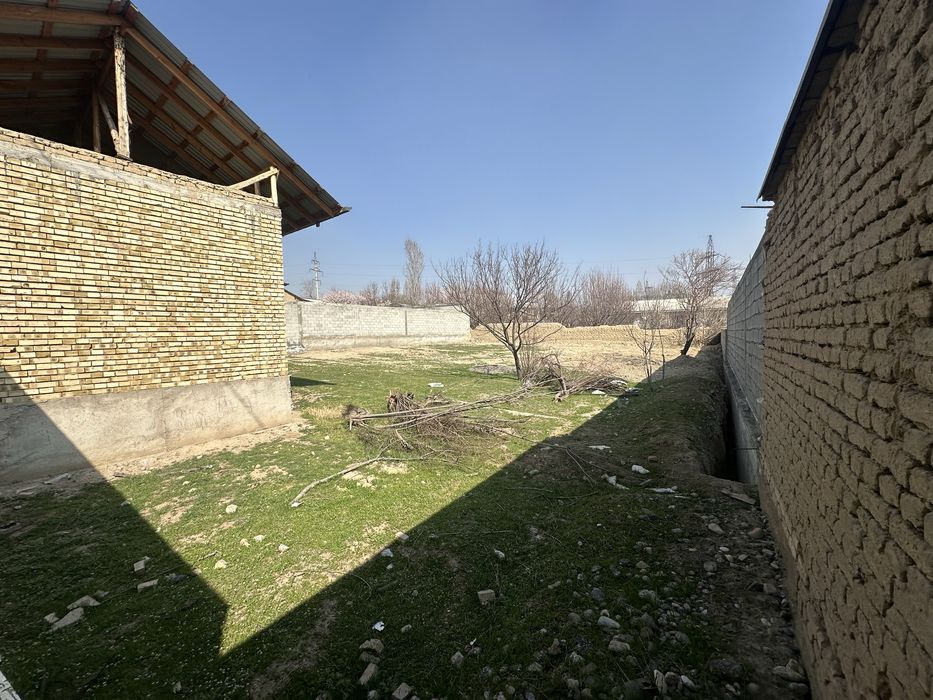 Чек участок сотилади