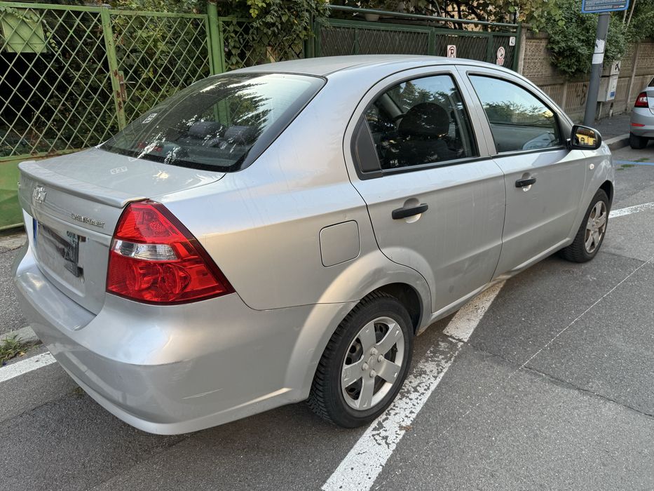 Urgent , vând Chevrolet Aveo 2008, numai 88.000 km reali, masina de familie, cu mici defecte