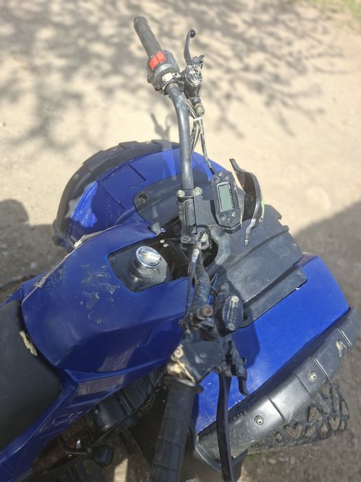 Vând atv jrh 200