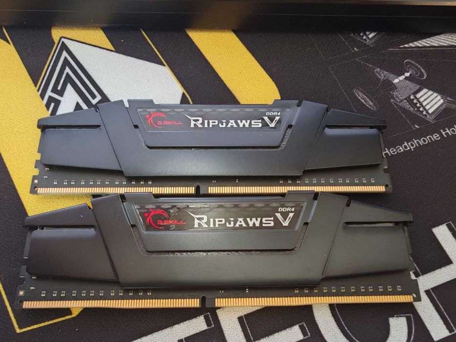 Рам памет G.SKILL Ripjaws V 16GB (2x8GB) DDR4 3200MHz
