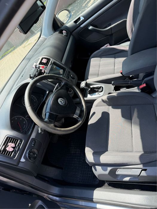 Volkswagen Golf diesel, 2.156 € — imagine 2