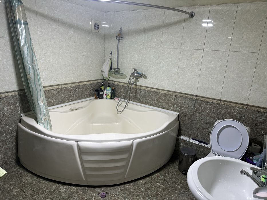 Zangiota Eshonguzar Nurafshon maxallada uy sotiladi