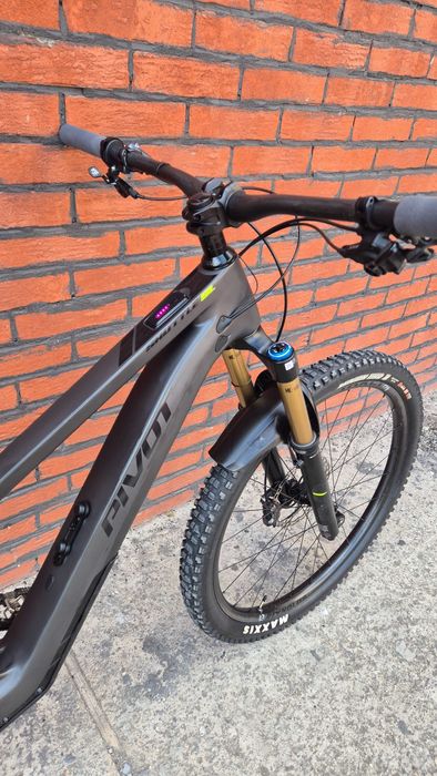 Електрически карбонов велосипед PIVOT SHUTTLE SL, TEAM XTR, FOX, XTR