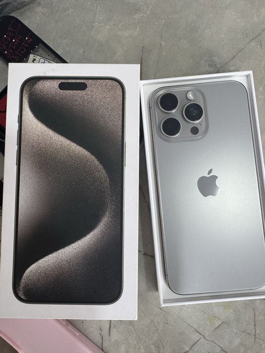 Продам iPhone 15 Pro Max в хорошем состоянии.