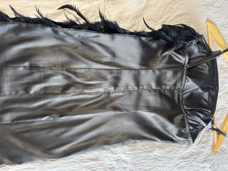 Парти рокли 5 модела с пера, пайети