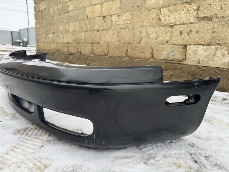 Передний бампер Mazda 626/Мазда 626