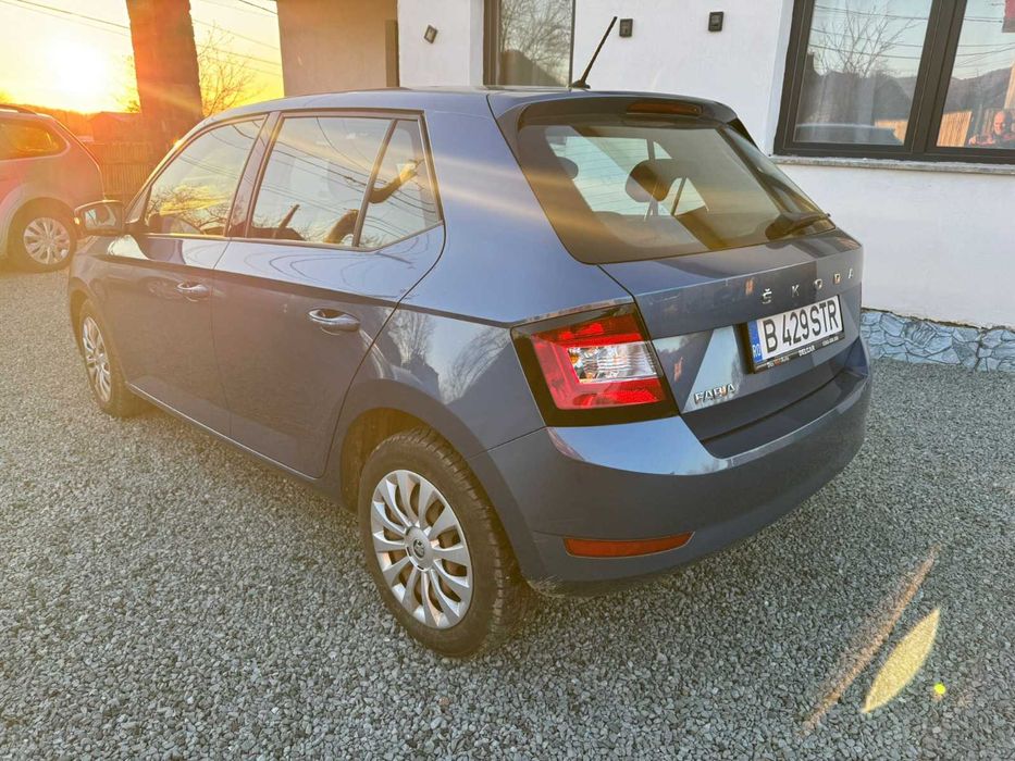 SKODA FABIA ,   2020