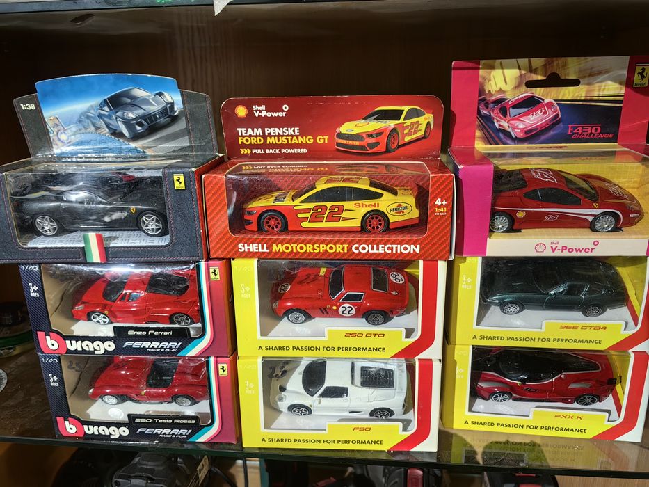 Детски колички и мотори "Shell" Bburago