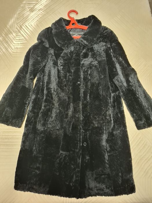 Продам облегченную цигейковую шубу