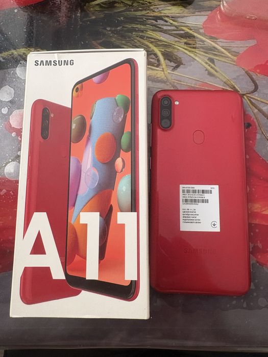 Samsung A11 смартфон