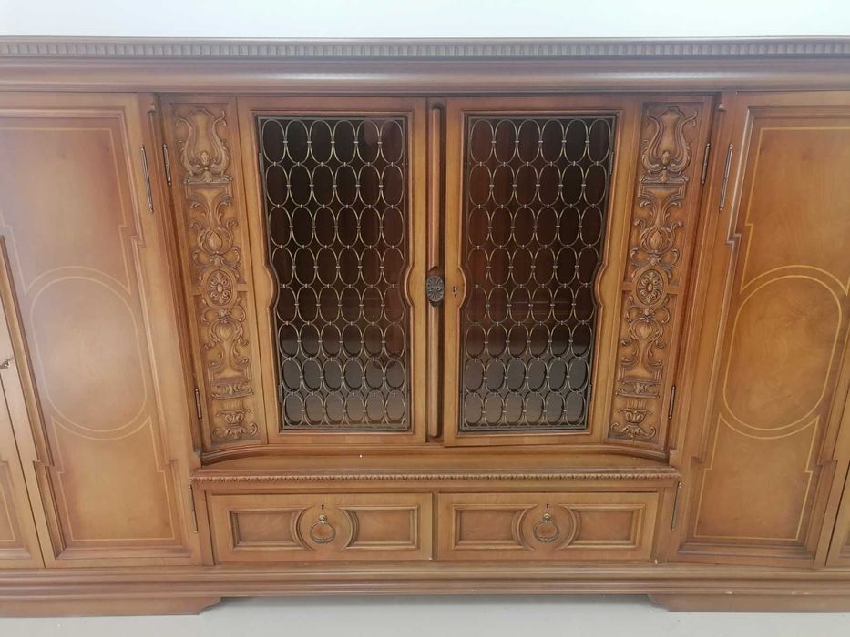 Мебели от масивно дърво, скрин секция шкаф