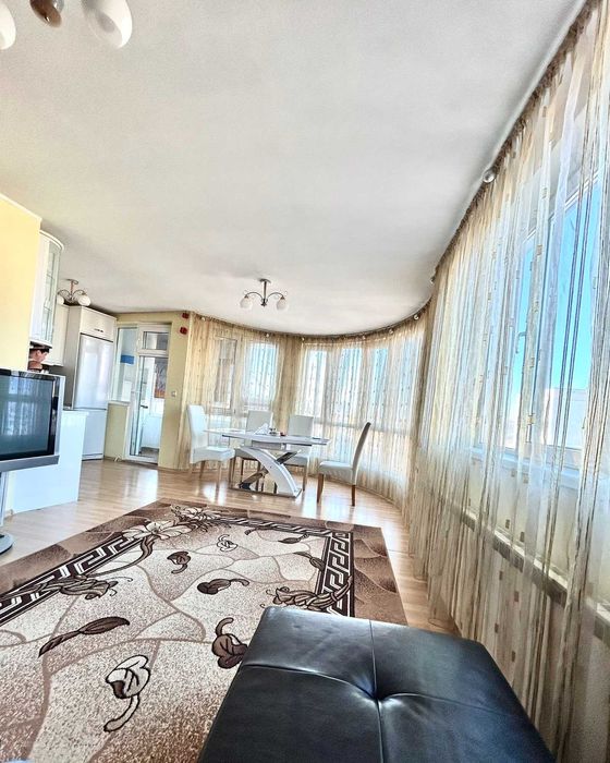 Дава се под наем Тристаен апартамент в София, Люлин 8 - 130 кв.м за 765 € - Снимка #3