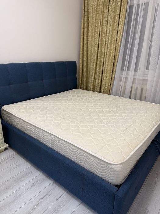 Продам двухспальную кровать