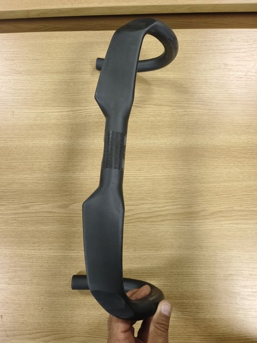 Карбоново кормило Control Tech Cougar Aero Carbon 400mm Shimano DI2